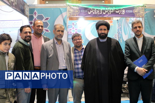  حال هوای غرفه وزارت آموزش و پرورش در سی و دومین نمایشگاه بین‌المللی قرآن کریم 