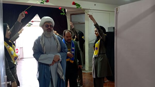 همایش یاوران انقلاب در شهرستان کاشمر 