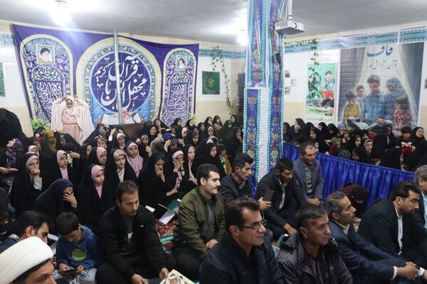 برگزاری باشکوه هشتمین محفل ویژه قرآنی «رواق» با محوریت ترویج جلسات خانگی قرآن کریم در شهرستان فلارد