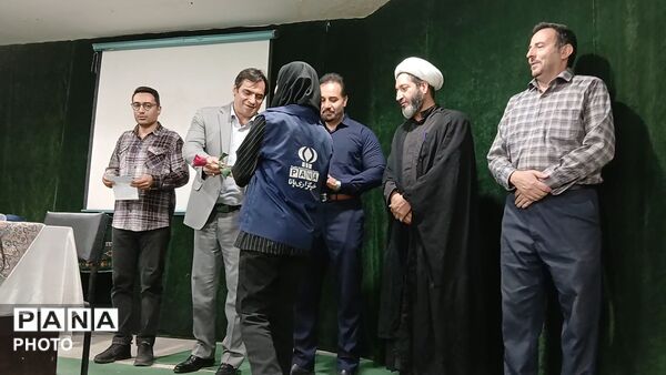 بازدید از کانون بعثت و جلسه هم اندیشی شهردار با پانای ها