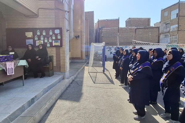 انتخابات همیار مشاور در مدرسه حضرت فاطمه(س)