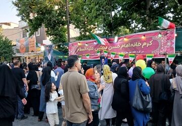 خرم‌ آباد غدیر را جشن گرفت؛ شکوه حضور در خیابان انقلاب