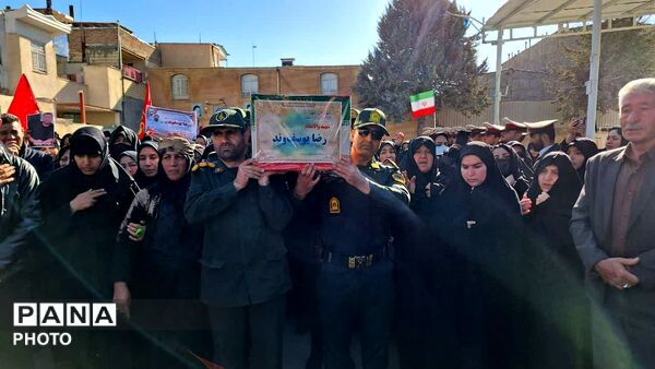 مراسـم تشییـع و تدفین پیکر مطهر شهید مدافع وطن رضا یوسفوند در شهرستان سلسله