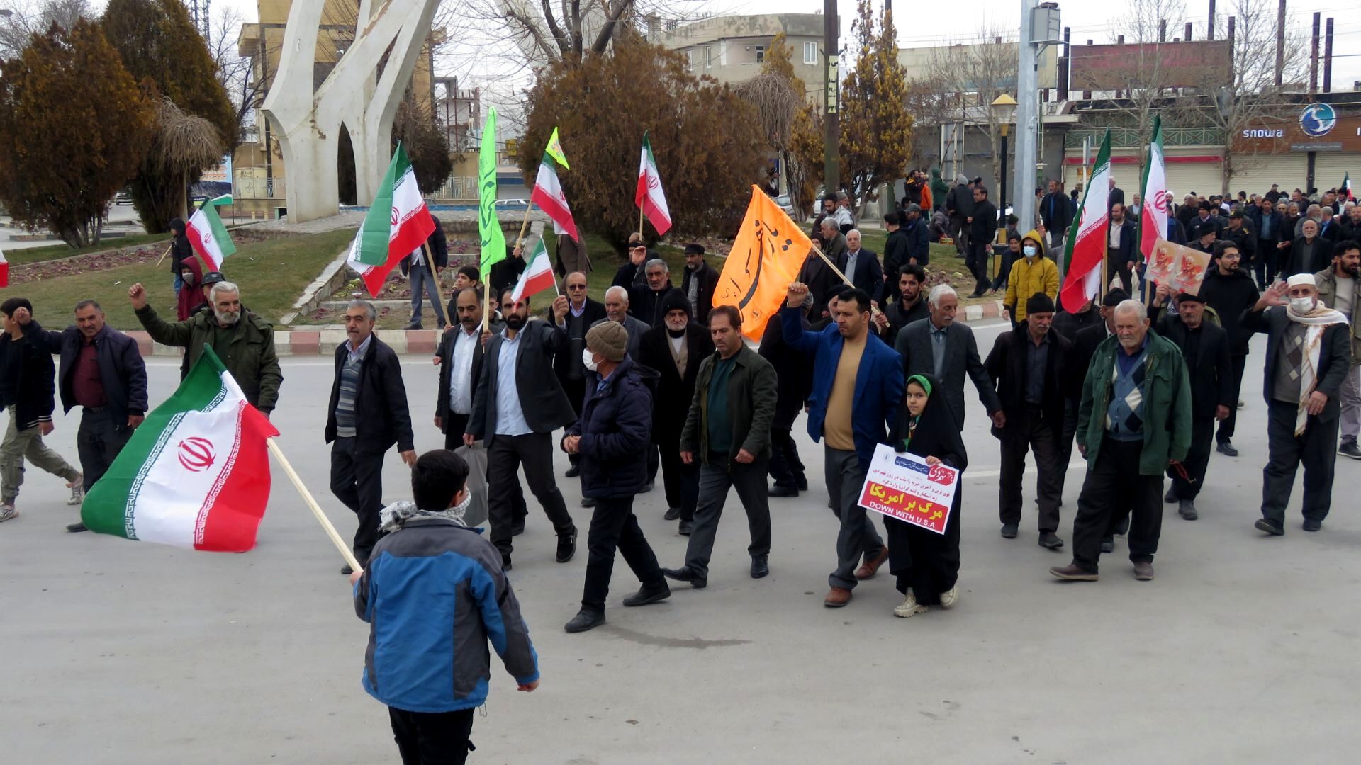 خانواده‌ها و کنشگران شناختی، نقشه دشمن را برای نوجوانان و جوانان، شفاف کنند