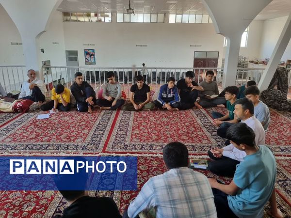 حلقه‌های صالحین اعتکاف در شهرستان خلیل‌آباد 