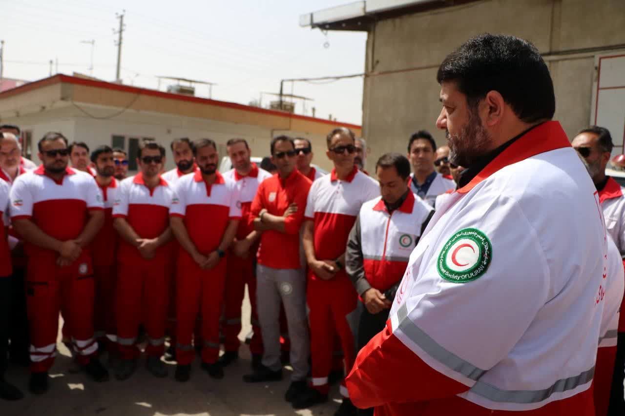 رئیس جمعیت هلال‌احمر و نماینده صلیب سرخ از امدادگران همدان قدردانی کردند