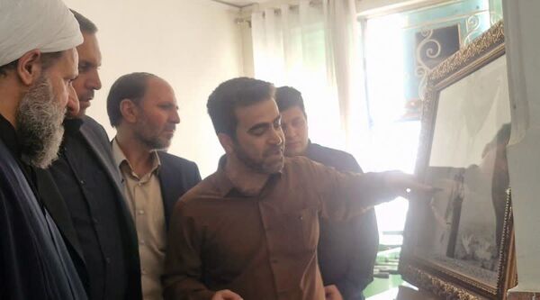  اولین نمایشگاه آثار هنری با موضوع عفاف و حجاب در کانون ملائک شهرستان قرچک
