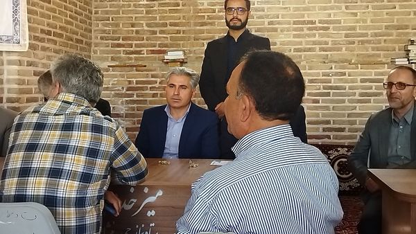 گذری بر میز خدمت اداره آموزش و پرورش نیشابور در نماز جمعه این هفته 