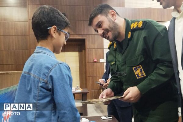 جلسه فصلی مدیران مدارس شهرستان قدس همزمان با نزدیک شدن به بازگشایی مدارس