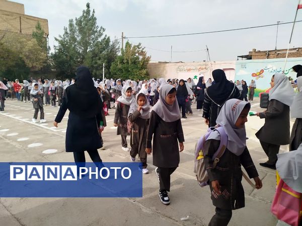 مراسم آغاز سال تحصیلی جدید در دبستان شهید نجفی فدافن 