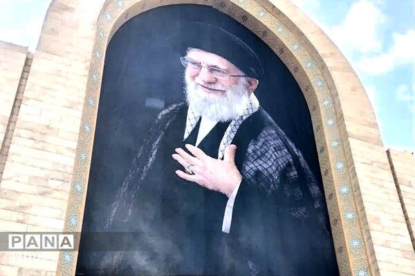 فریاد نسل نو در سوگ رهبر؛ مشقِ وفاداری در قابِ تشییع 