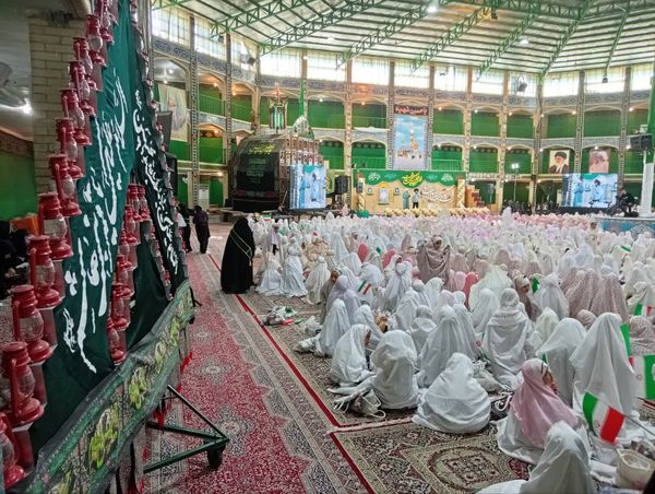 آیین زیبای جشن تکلیف دختران یزدی در حسینیه محمود آباد