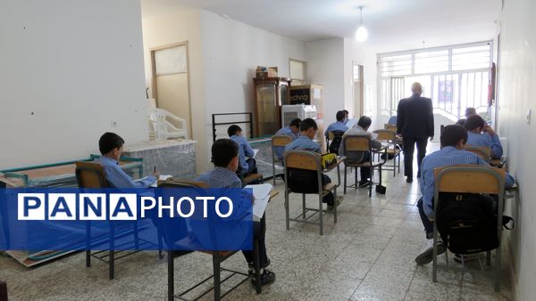 برگزاری آزمون آغازین هماهنگ استانی در آموزشگاه نمونه دولتی زنده یاد زرتاش خلیل آباد 