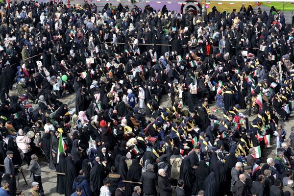 حماسه دانش‌آموزان اسلامشهر در ۲۲بهمن