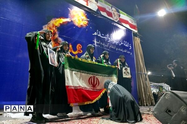 حضور مردم ولایت‌مدار اسلامشهر در اربعین رهبر معظم انقلاب و کودکان میناب