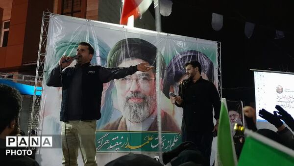 اجتماع مردمی حامیان انقلاب اسلامی در گلوگاه