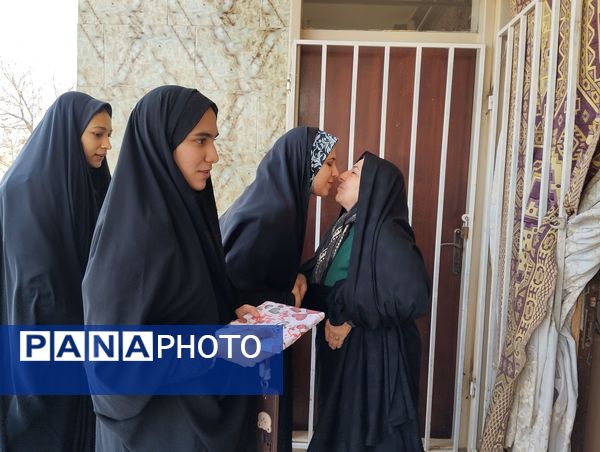 دیدار اعضای انجمن اسلامی هنرستان بصیرت آشخانه با همسر جانباز رسایی پور