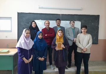 رتبه اول استانی در مسابقه گلستان‌خوانی به دانش‌آموز ملاردی اختصاص یافت