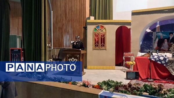 مراسم جشن نیمه شعبان توسط هنرجویان هنرستان فاطمه الزهرا (س)