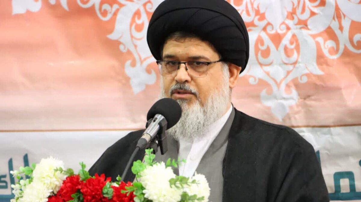 ایران یک کشور مستقل و آزاد از سلطه ی استکبار است
