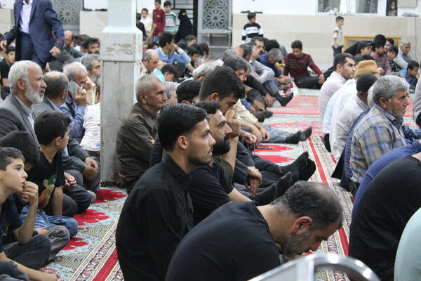 برگزاری مراسم گرامیداشت سالگرد ارتحال امام خمینی (ره) در شهر درق