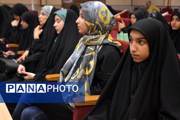 برگزاری جلسه سوم طرح «خبرنگار شو» در اداره آموزش و پرورش ناحیه‌ یک‌ مشهد مقدس