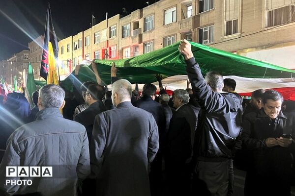اجتماع با شکوه شهرستان ملارد در چهلم شهدای میناب