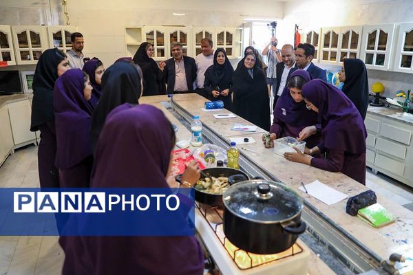 بازدید مدیرکل آموزش‌وپرورش کرمان از مجتمع آموزشی «اندیشه هوشمند ارگ»