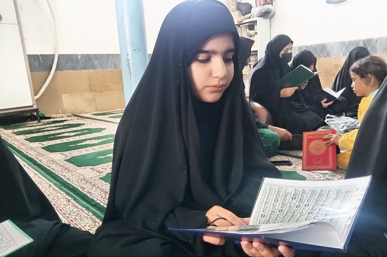 جلسه ختم قرآن در مسجد صاحب‌الزمان(عج) دیشموک
