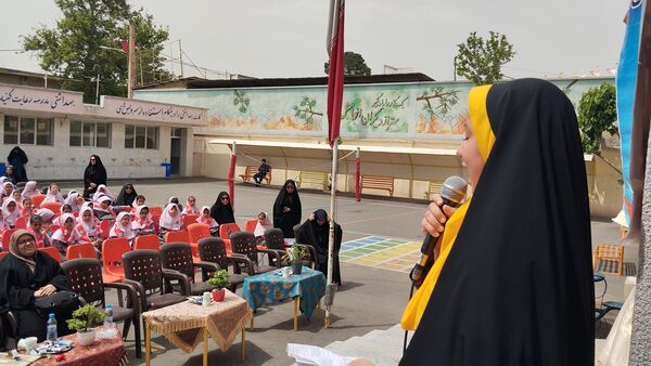 گرامیداشت روز معلم در مدرسه شاهد شهید سلطانی ناحیه ۱کرج 