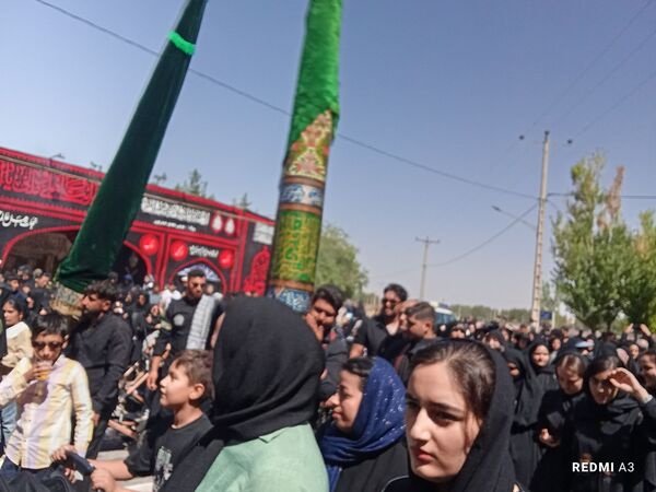 حضور مردم نیشابور در راهپیمایی جاماندگان اربعین حسینی