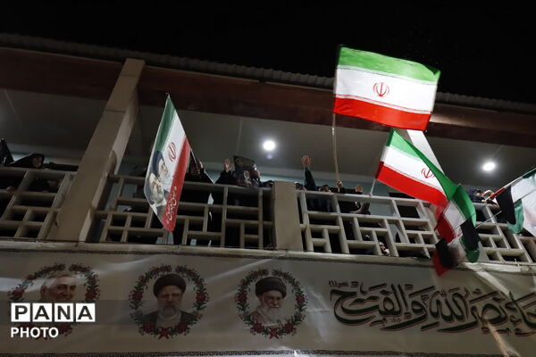 شب اربعین قائد امت اسلام در دانشگاه آزاد اسلامی مشهد