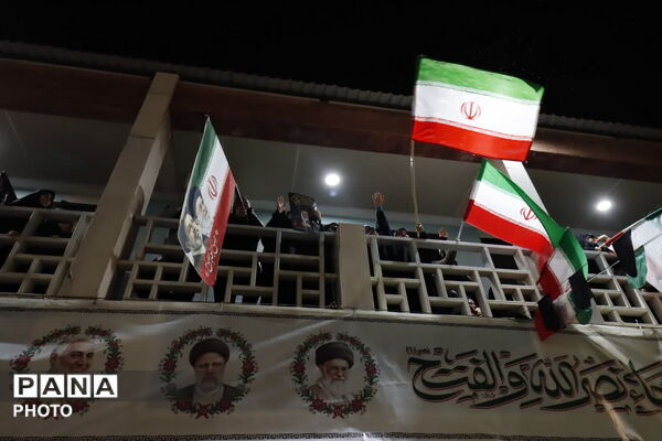 شب اربعین قائد امت اسلام در دانشگاه آزاد اسلامی مشهد