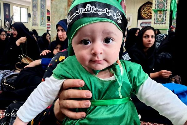 همایش عظیم شیرخوارگان حسینی  در حسینیه اعظم محله جیلارد شهرستان  دماوند 