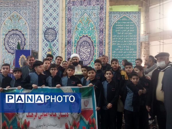 محفل انس باقرآن و اجرای سرود یاعلی با همکاری دانش‌آموزان مدرسه فرهنگ