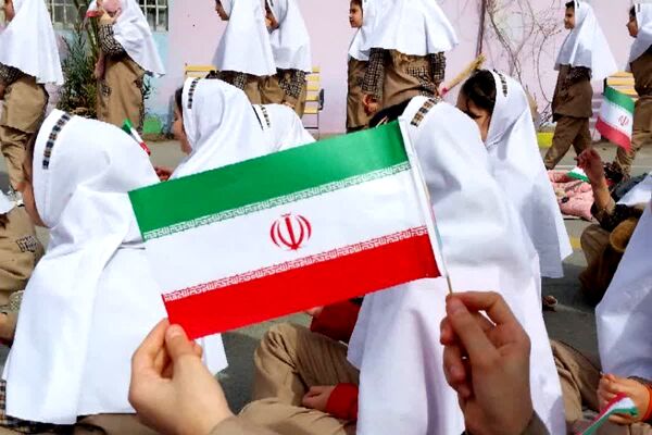 طنین زنگ انقلاب در مدارس شهرستان شهریار 
