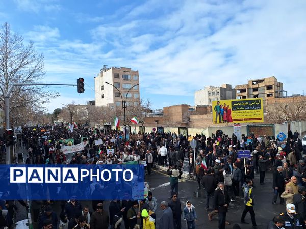 حماسه حضور مردم کاشمر در ۲۲ بهمن از قاب پانا