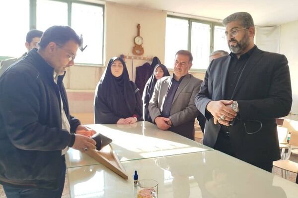بازدید فرماندار و شورای شهرقدس از پژوهش‌سرای دکتر حسابی