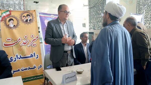 مسئولین کاشمر پای درد و دل مردم نشستند