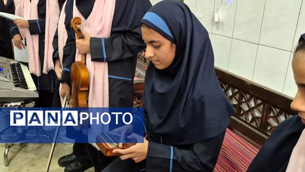 هفته ماها، فرصتی برای درخشش استعدادهای هنری دانش‌آموزان دبیرستان شهید همت