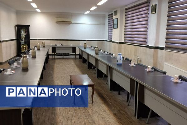 آیین نواختن زنگ سال تحصیلی جدید در قرچک