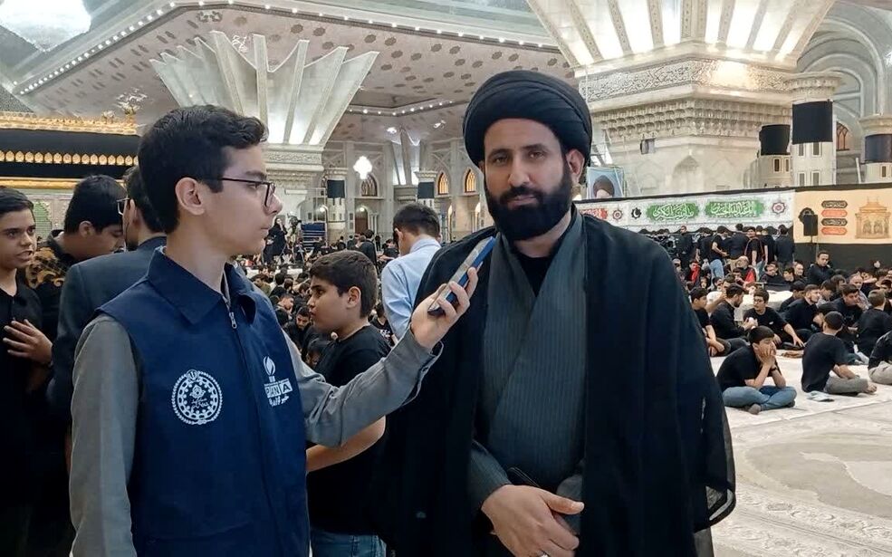 ایران حسین تا ابد پیروز است