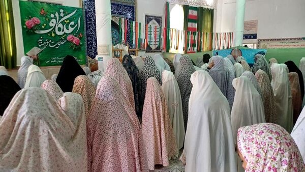 اعتکاف شهرستان جاجرم، کوچیک و بزرگ نمیشناسه 