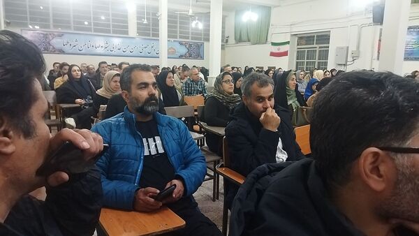 جلسه  اولیای دبیرستان شاهد ابوذر غفاری نیشابور 
