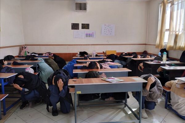 مانور سراسری زلزله در مدارس کهریزک و باقرشهر 