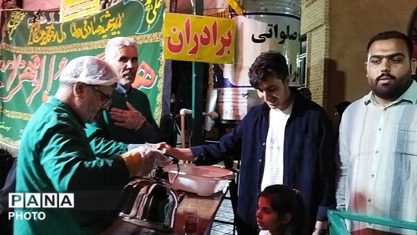 چایخانه هیئت الزهرا در شصت و هشتمین شب از اجتماعات مردمی حسینیه امام خامنه ای نیشابور 