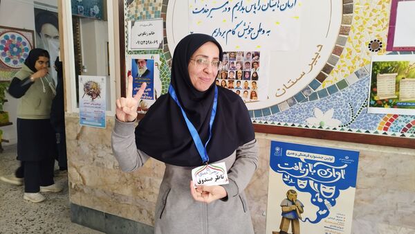 انتخابات شورای دانش آموزی دبیرستان شاهد تکتم ناحیه۳