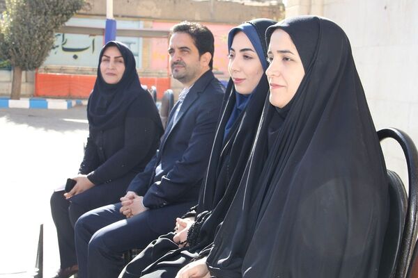 انتخابات  همیار مشاور در مدرسه نشاط بهارستان دو