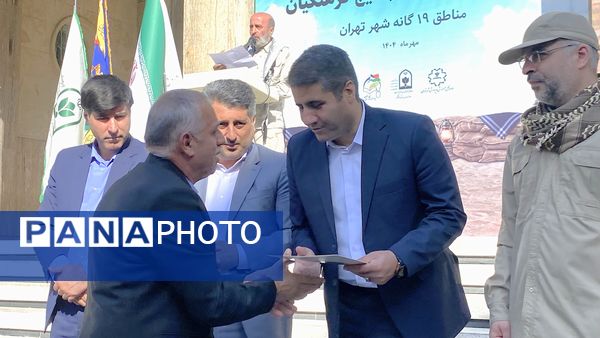 برگزاری صبحگاه مشترک بسیج فرهنگیان به مناسبت هفته دفاع مقدس