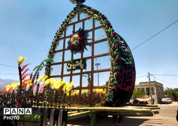 عزاداری عاشورایی مردم در حسینیه اعظم خورمیز علیا
